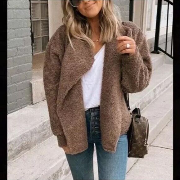 NWT EXPRESS Womens Medium Cozy Sherpa Flyaway Jacket Beige Brown sz L - Picture 2 of 10